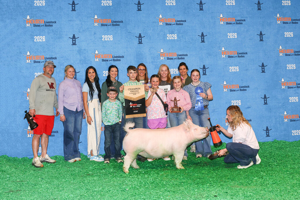 Champion Yorkshire Gilt - Houston Livestock Show - Colter Winter